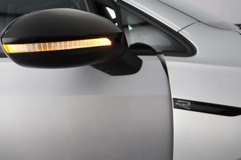 Volkswagen Golf 1.5 eTSI MHEV R-Line DSG Euro 6 (s/s) 5dr
