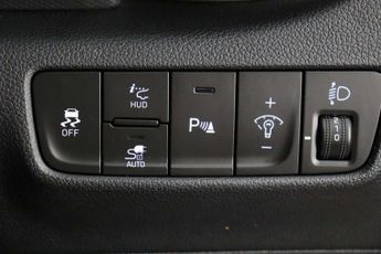 Hyundai KONA 64kWh Ultimate SUV 5dr Electric Auto (10.5kW Charger) (204 ps)