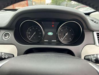 Land Rover Discovery Sport 2.0 TD4 HSE Black SUV 5dr Diesel Auto 4WD Euro 6 (s/s) (180 ps)