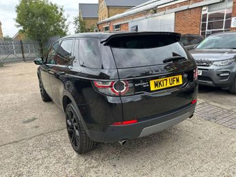 Land Rover Discovery Sport 2.0 TD4 HSE Black SUV 5dr Diesel Auto 4WD Euro 6 (s/s) (180 ps)