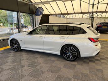 BMW 3 SERIES 2.0 330e M Sport Auto 5dr