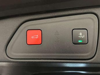PEUGEOT 3008 1.2 3008 GT Line Premium PureTech S/S Auto 5dr