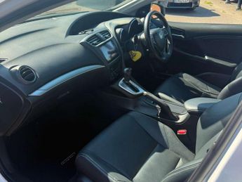 HONDA CIVIC 1.8 Civic i-VTec SR Auto 5dr