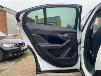 Jaguar I-PACE 400 90kWh SE SUV 5dr Electric Auto 4WD (400 ps)
