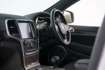 Jeep GRAND CHEROKEE 3.0 V6 CRD Summit SUV Diesel Auto 4WD 5dr - Just 39,598 Miles / 