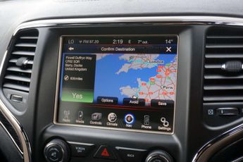 Jeep GRAND CHEROKEE 3.0 V6 CRD Summit SUV Diesel Auto 4WD 5dr - Just 39,598 Miles / 