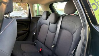 MINI HATCH 1.5 Cooper D Hatchback 5dr Diesel Auto Euro 6 (s/s) (116 ps)