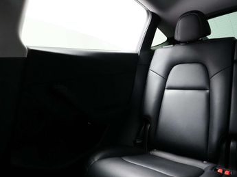 Tesla Model Y ModeL Y Long Range AWD 4WD 5dr