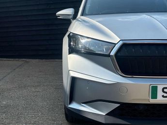 SKODA ENYAQ Enyaq iV 60 5dr