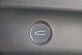 Tesla Model Y (Dual Motor) Long Range SUV 5dr Electric Auto 4WDE (384 bhp)