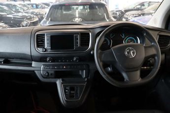 Vauxhall Vivaro Life Electric 50kWh Combi MPV 5dr Electric Auto LWB (9 Seat, 7.4kW Charger) (1