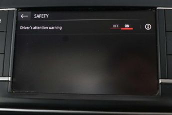 Vauxhall Vivaro Life Electric 50kWh Combi MPV 5dr Electric Auto LWB (9 Seat, 7.4kW Charger) (1