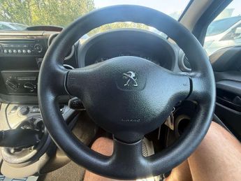 PEUGEOT PARTNER 1.6 Partner SE L1 Blue HDi