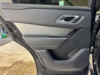 LAND ROVER RANGE ROVER VELAR 2.0 Range Rover Velar R-Dynamic S D240 Auto 4WD 5dr