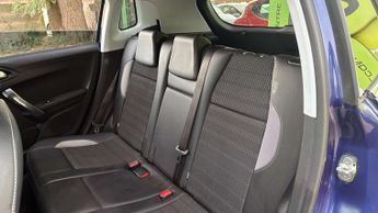 PEUGEOT 2008 1.6 e-HDi Allure SUV 5dr Diesel EGC Euro 5 (s/s) (92 ps)