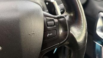 PEUGEOT 2008 1.6 e-HDi Allure SUV 5dr Diesel EGC Euro 5 (s/s) (92 ps)