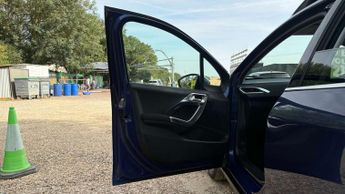 PEUGEOT 2008 1.6 e-HDi Allure SUV 5dr Diesel EGC Euro 5 (s/s) (92 ps)