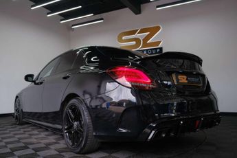 Mercedes-Benz C-CLASS 2.0 C 220 AMG Line Premium D Auto 4dr