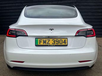 TESLA MODEL 3 Model 3 Standard Range + 4dr
