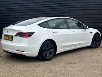 TESLA MODEL 3 Model 3 Standard Range + 4dr