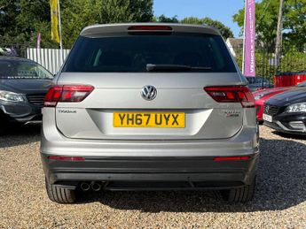 VOLKSWAGEN TIGUAN 2.0 Tiguan SE Nav TDI BlueMotion Technology 4Motion Semi-Auto 4W
