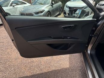 SEAT LEON 1.2 Leon SE Technology TSi Semi-Auto 3dr