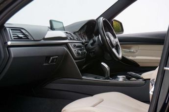 BMW 3 SERIES 3.0 330d M Sport Touring 5dr Diesel Auto Euro 5 (s/s) (258 ps)