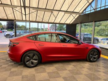 TESLA MODEL 3 Model 3 Long Range AWD 4WD 4dr