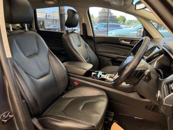 FORD S-MAX 2.0 S-Max Titanium Sport TDCi Auto 5dr
