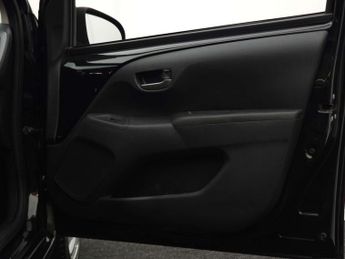 TOYOTA AYGO 1.0 Aygo X-Play TSS VVT-i CVT 5dr