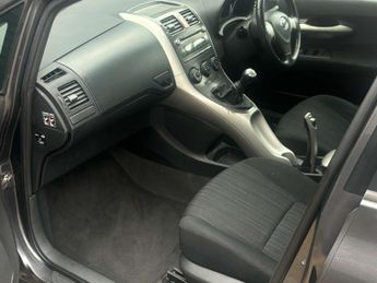 TOYOTA AURIS 1.6 Auris T3 VVT-i 5dr