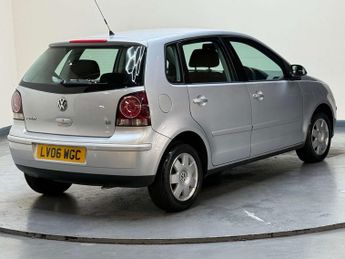 Volkswagen POLO 1.4 Polo S 75 Auto 5dr