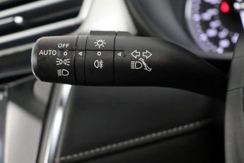 MG MG5 61.1kWh Excite Long Range Estate 5dr Electric Auto (156 ps)