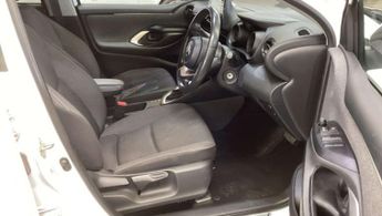 Toyota Yaris 1.5 VVT-h Design Hatchback 5dr Petrol Hybrid E-CVT Euro 6 (s/s) 