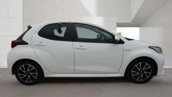 Toyota Yaris 1.5 VVT-h Design Hatchback 5dr Petrol Hybrid E-CVT Euro 6 (s/s) 