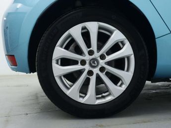 RENAULT ZOE R110 EV50 52kWh Iconic Hatchback 5dr Electric Auto (Rapid Charge