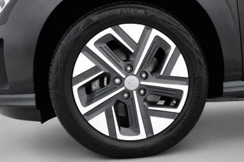 HYUNDAI KONA 39kWh Premium SUV 5dr Electric Auto (10.5kW Charger) (136 ps)