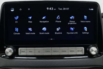 HYUNDAI KONA 39kWh Premium SUV 5dr Electric Auto (10.5kW Charger) (136 ps)