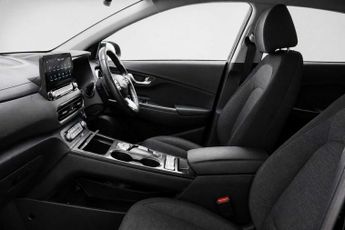 HYUNDAI KONA 39kWh Premium SUV 5dr Electric Auto (10.5kW Charger) (136 ps)