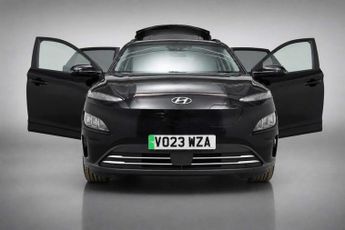 HYUNDAI KONA 39kWh Premium SUV 5dr Electric Auto (10.5kW Charger) (136 ps)
