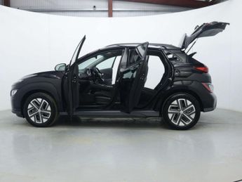 HYUNDAI KONA 39kWh Premium SUV 5dr Electric Auto (10.5kW Charger) (136 ps)