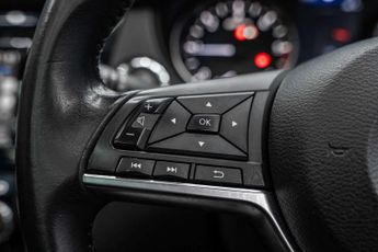 NISSAN QASHQAI 1.5 Qashqai N-Connecta dCi Semi-Auto 5dr