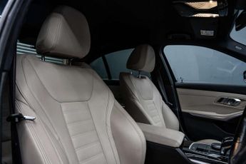 BMW 3 SERIES 2.0 320i xDrive M Sport Auto 4WD 4dr