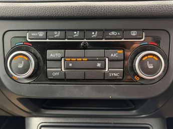 VOLKSWAGEN TIGUAN 2.0 Tiguan R-Line TDI BlueMotion Technology 4Motion Semi-Automat