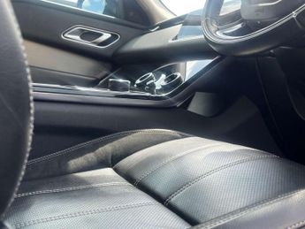 Land Rover RANGE ROVER VELAR 2.0 Range Rover Velar R-Dynamic SE D180 Auto 4WD 5dr
