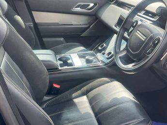 Land Rover RANGE ROVER VELAR 2.0 Range Rover Velar R-Dynamic SE D180 Auto 4WD 5dr