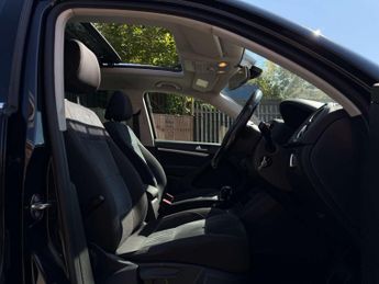 VOLKSWAGEN TIGUAN 2.0 Tiguan Match TDI BlueMotion Technology 4Motion Semi-Auto 4WD