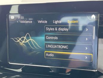 MERCEDES-BENZ B-CLASS 1.3 B 200 Sport Auto 5dr