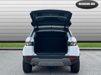 Land Rover RANGE ROVER EVOQUE 2.2 Range Rover Evoque Pure Tech eD4 4x2 5dr