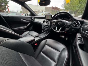 MERCEDES-BENZ CLA 2.1 CLA 220 AMG Sport CDi Auto 4dr